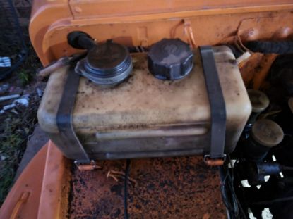 Picture of LJ50 LJ20 Oil Tank Straps